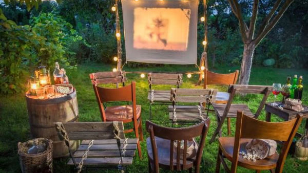 The Must- Have Backyard Picnic Party Accessories for 2019